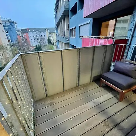 Entire Apartment, Near Clarion, O2 Arena, Metro 3 Min, Easter Market In Center 15 Min Lejlighed