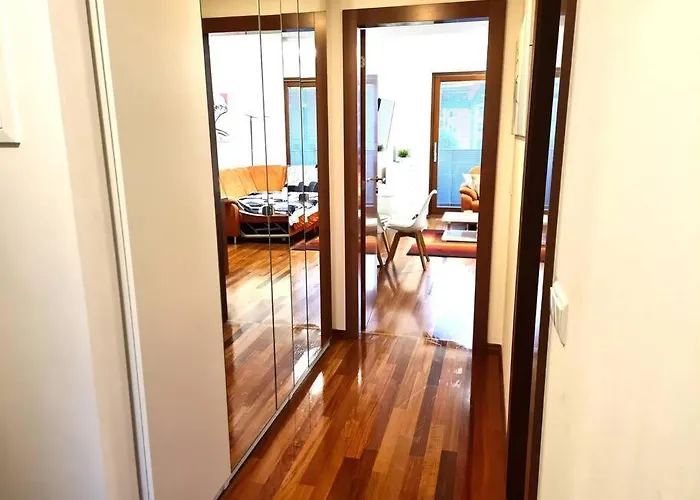 Entire Apartment, Near Clarion, O2 Arena, Metro 3 Min, Easter Market In Center 15 Min * Prague