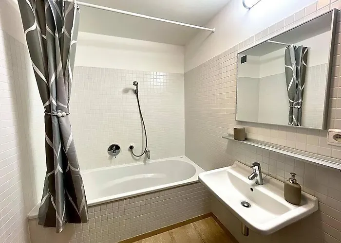 Entire Apartment, Near Clarion, O2 Arena, Metro 3 Min, Easter Market In Center 15 Min Prague