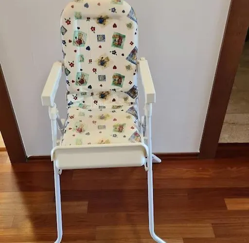 Apartment Entire Apartment, Near Clarion, O2 Arena, Metro 3 Min, Easter Market In Center 15 Min *