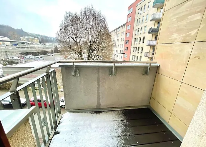 Entire Apartment, Near Clarion, O2 Arena, Metro 3 Min, Easter Market In Center 15 Min Apartment