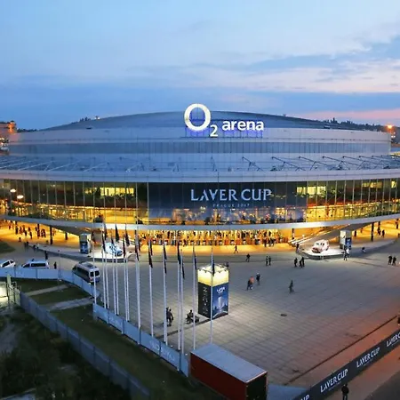 Entire Apartment, Near Clarion, O2 Arena, Metro 3 Min, Easter Market In Center 15 Min Appartement *